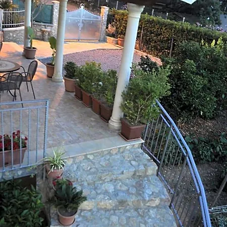 Santa Maria Bed & Breakfast 4*